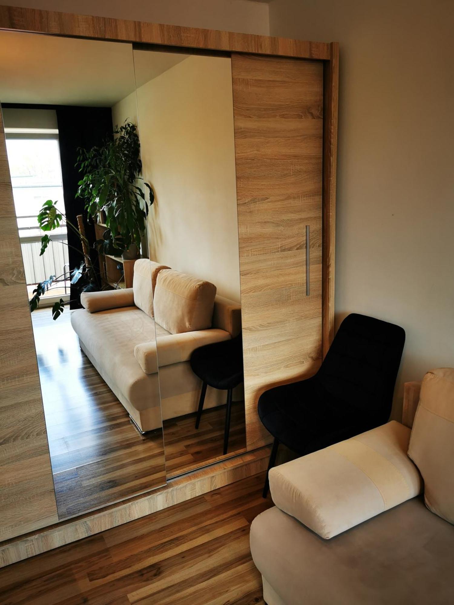 Apartcraft 27th *